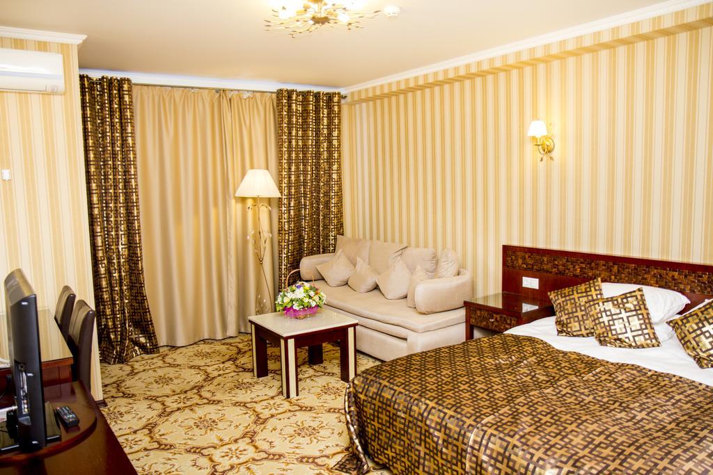 Klassik Hotel Kischinau Exterior foto